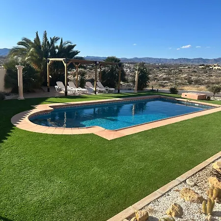Villa Aljambra